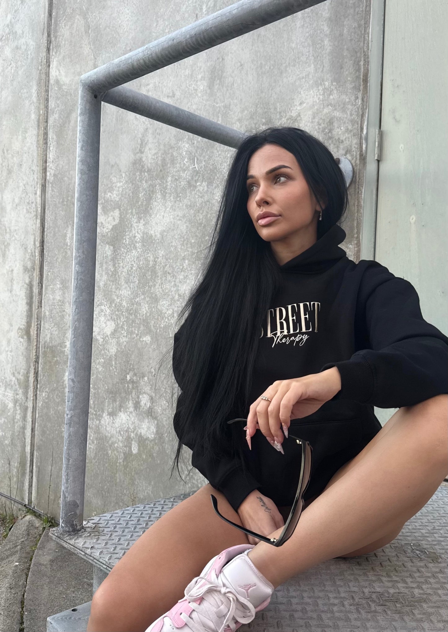 AFTER HOURS HOODIE BLACK