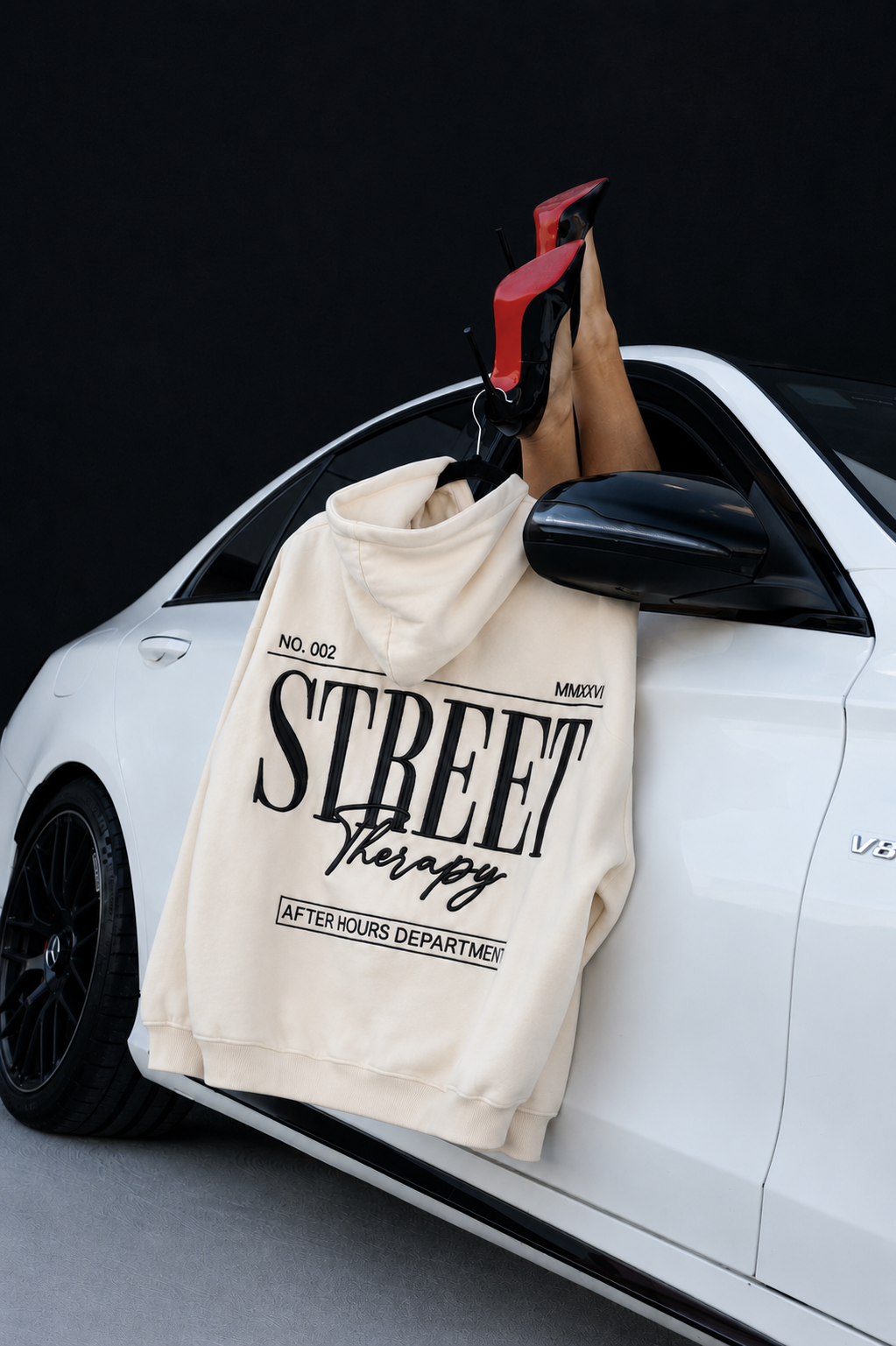 AFTER HOURS HOODIE CREAM
